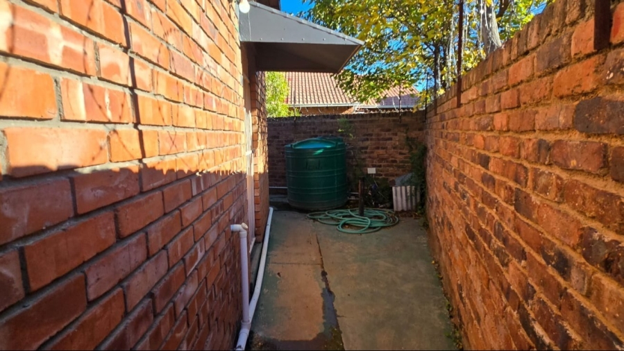 2 Bedroom Property for Sale in Koffiefontein Free State
